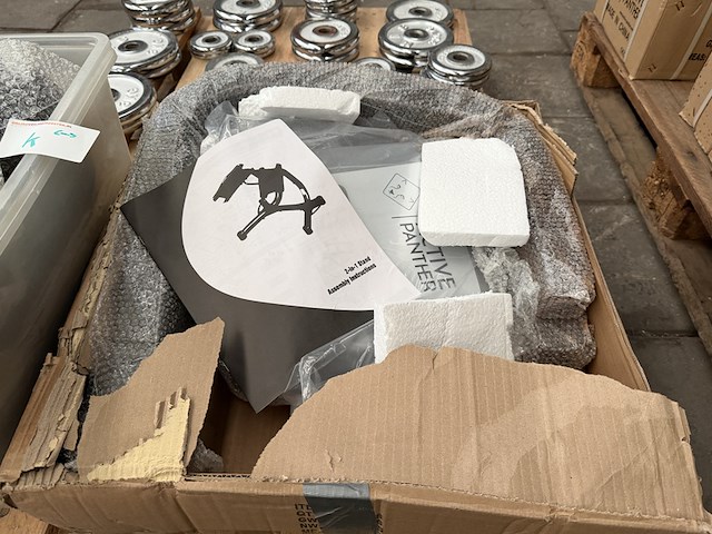 Pallet halterschijven en fitness artikelen - afbeelding 9 van  10