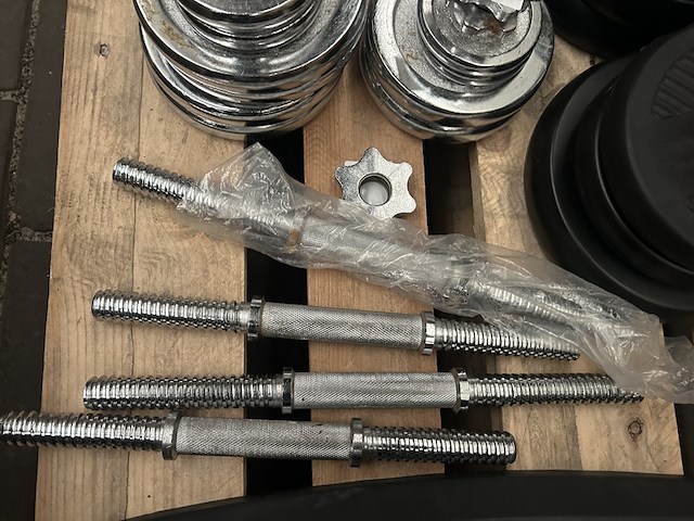 Pallet halterschijven, kettlebells en dumbbells - afbeelding 3 van  5