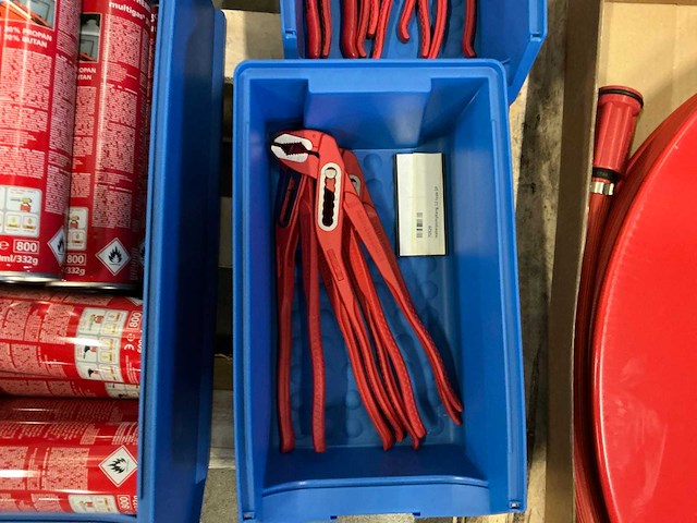 Pallet handgereedschap en pvc buizen - afbeelding 3 van  8