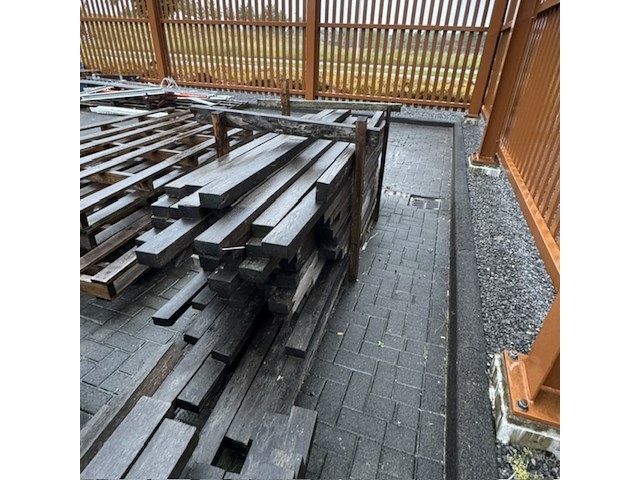 Pallet hardhouten balken - afbeelding 5 van  6