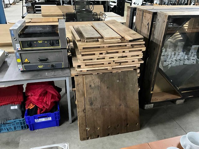 Pallet houten vloerdelen - afbeelding 1 van  7