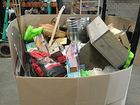 Pallet huishoudelijke- en tuinbenodigdheden - afbeelding 1 van  4