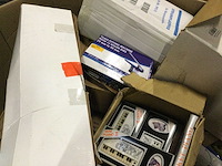 Pallet huishoudelijke- tuinartikelen - afbeelding 3 van  3