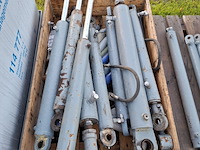 Pallet hydraulische cilinders - afbeelding 2 van  7
