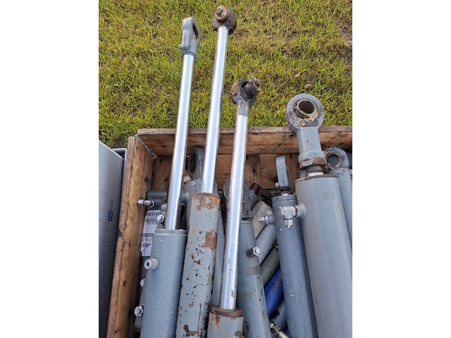 Pallet hydraulische cilinders - afbeelding 3 van  7