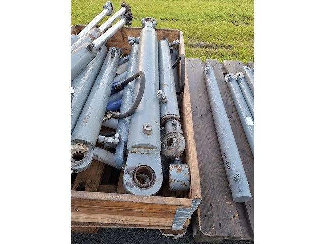 Pallet hydraulische cilinders - afbeelding 7 van  7