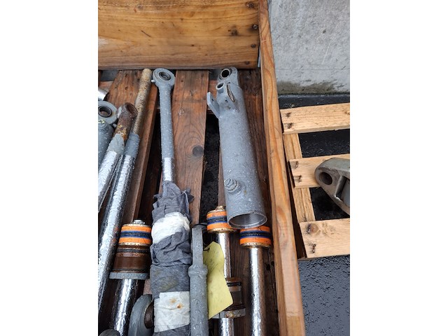 Pallet hydraulische cilinders - afbeelding 4 van  5