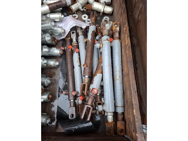 Pallet hydraulische cilinders/dempers - afbeelding 2 van  5