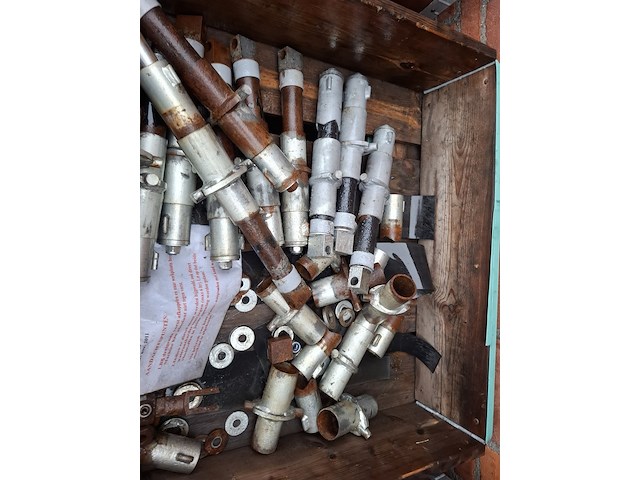 Pallet hydraulische cilinders/dempers - afbeelding 4 van  5