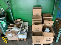 Pallet installatie materialen (2x) - afbeelding 1 van  10