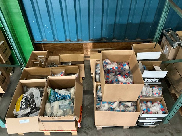 Pallet installatie materialen (2x) - afbeelding 1 van  10