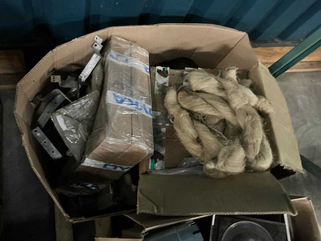 Pallet installatie materialen (2x) - afbeelding 3 van  5