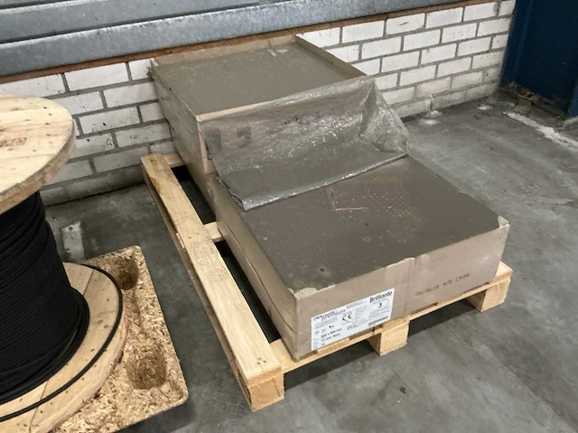 Pallet installatie materialen (6x) - afbeelding 2 van  13