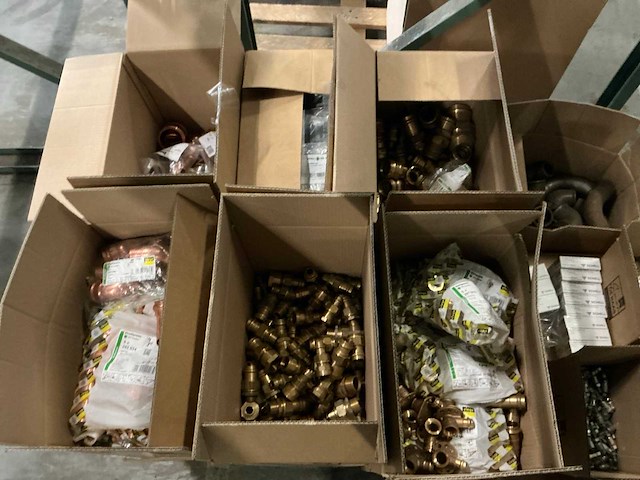 Pallet installatie materialen - afbeelding 1 van  10