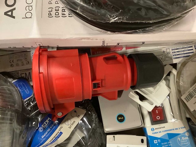 Pallet installatiemateriaal - afbeelding 4 van  9