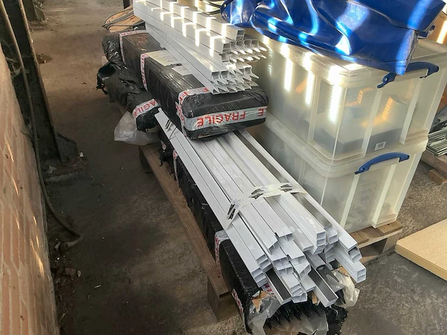 Pallet installatiemateriaal - afbeelding 8 van  9