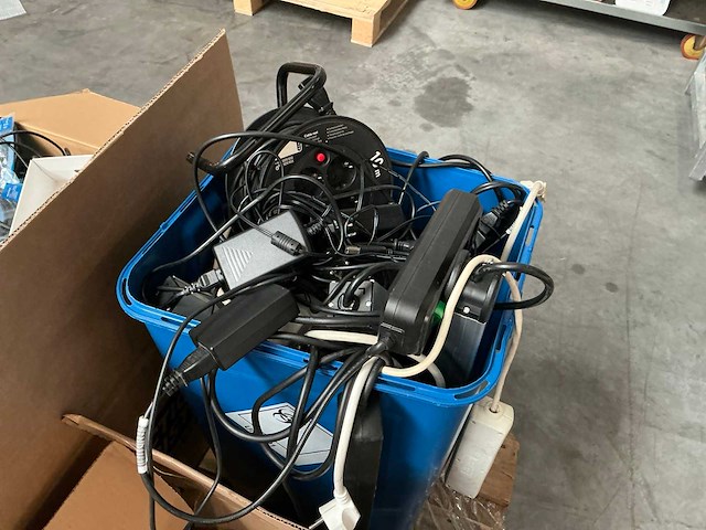 Pallet kabels en adapters - afbeelding 5 van  7