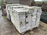 Pallet kalkzandsteen / opsluitbanden (6x) - afbeelding 3 van  4