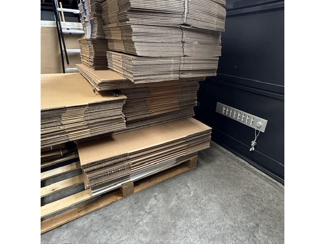 Pallet kartonnen dozen - afbeelding 4 van  5