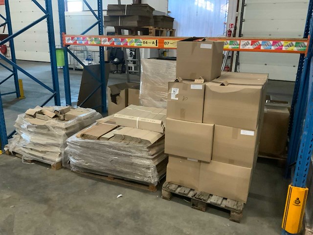 Pallet kartonnen hoekbeschermers (4x) - afbeelding 1 van  5