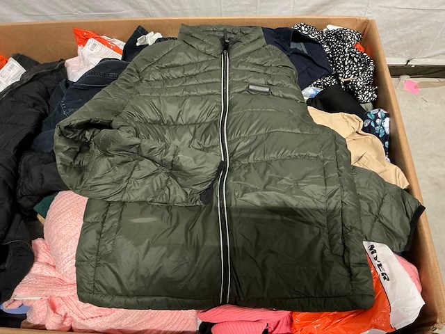 Pallet kleding o.a jack&jones, regatta en gant - afbeelding 3 van  10