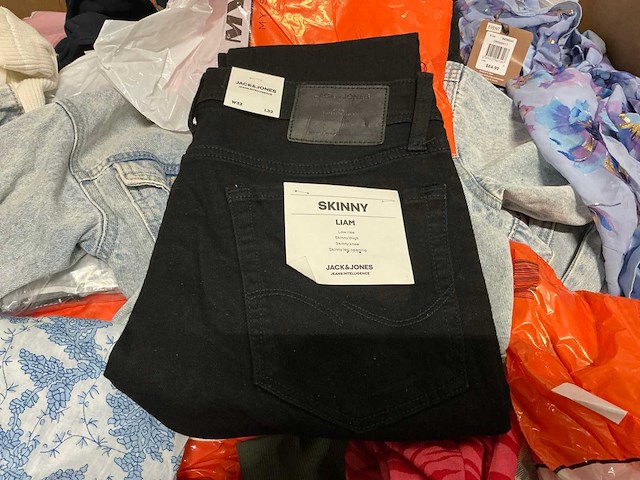Pallet kleding o.a jack&jones, tommy hilfiger en raging bull - afbeelding 5 van  11