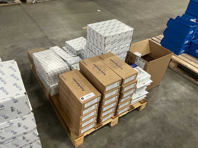 Pallet kludi sanitairaccesoires - afbeelding 1 van  9