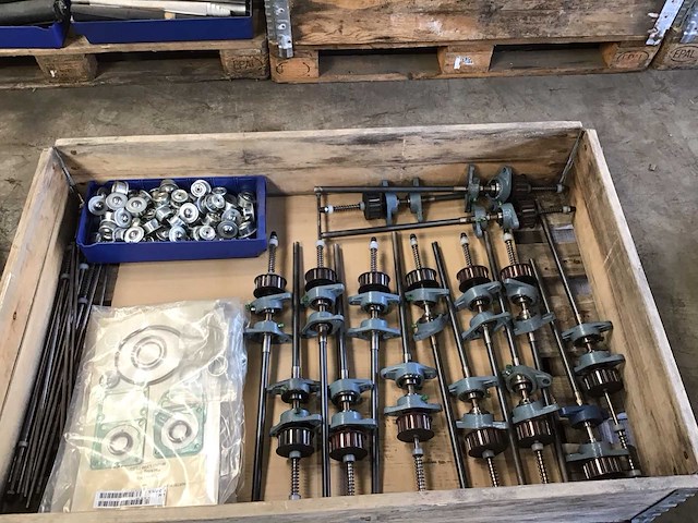 Pallet kogelomloopspindels - afbeelding 1 van  3