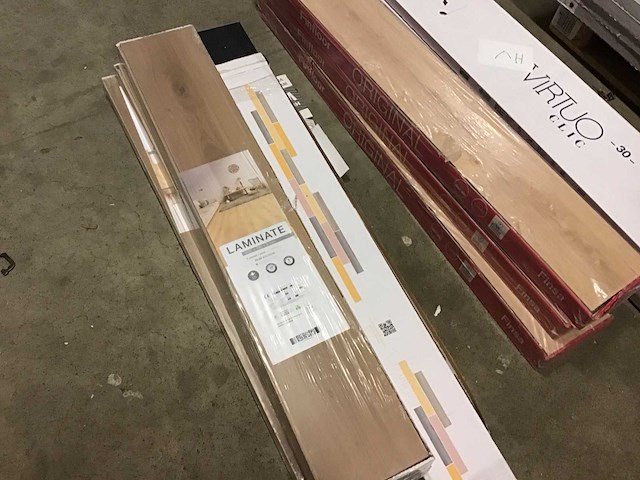 Pallet laminaat en pvc vloer - afbeelding 1 van  8