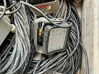 Pallet led werklampen hella met verdeel kasten - afbeelding 4 van  4