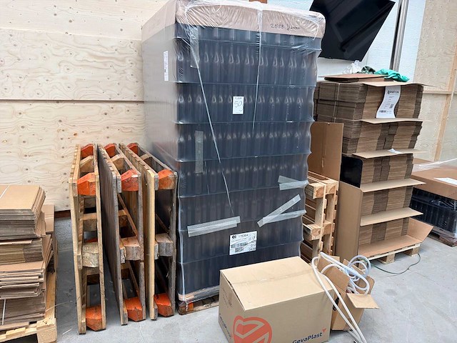 Pallet leerdam 0,33l meermalige apo glazen flessen – ca. 2888 stuks - afbeelding 1 van  3