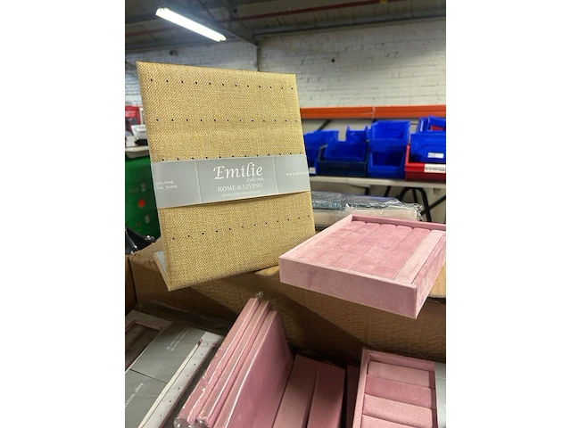 Pallet luxe sieradenboxen, -opbergers, -displays - afbeelding 4 van  6
