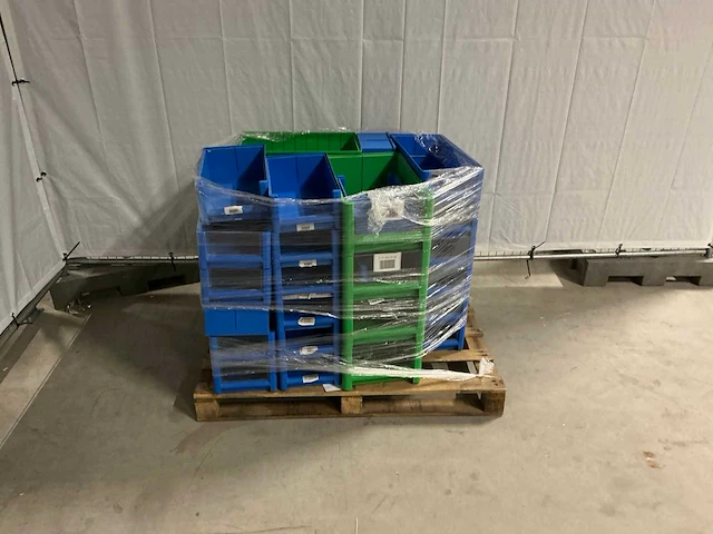 Pallet magazijn bakken - afbeelding 4 van  4
