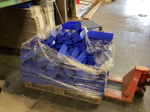 Pallet magazijnbak - afbeelding 1 van  6