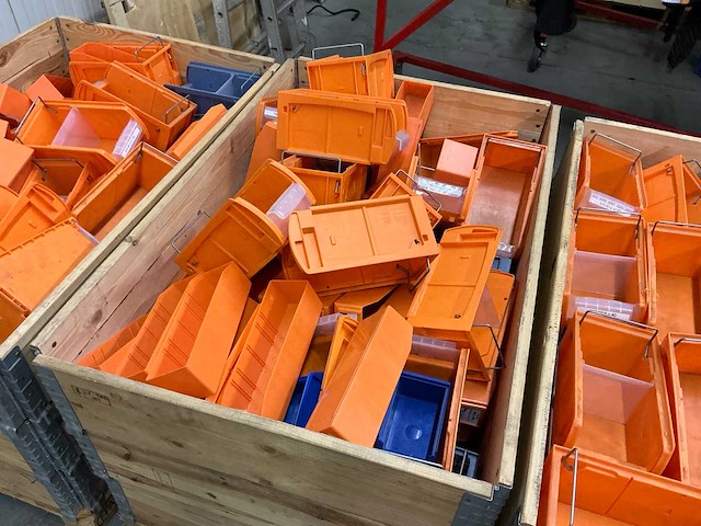 Pallet magazijnbakken (4x) - afbeelding 3 van  7