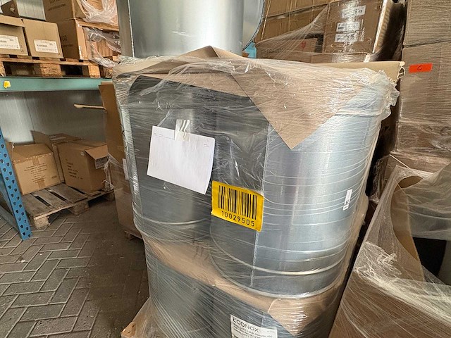 Pallet magazijnopruiming luchtbehandelingsmateriaal - afbeelding 5 van  7