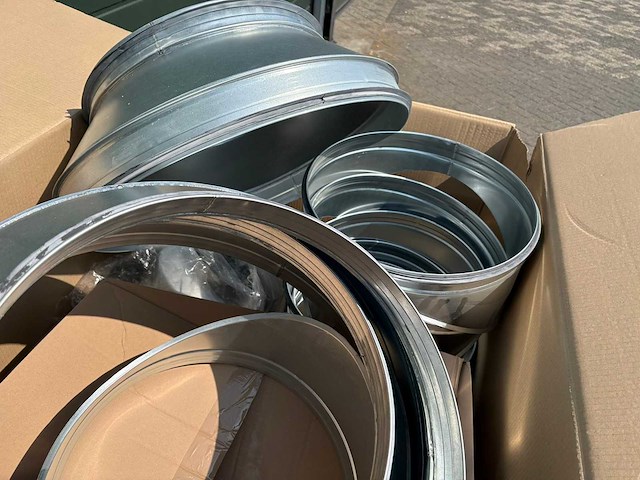 Pallet magazijnopruiming luchtbehandelingsmateriaal - afbeelding 4 van  5