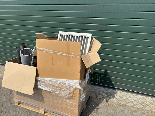Pallet magazijnopruiming luchtbehandelingsmateriaal - afbeelding 3 van  3