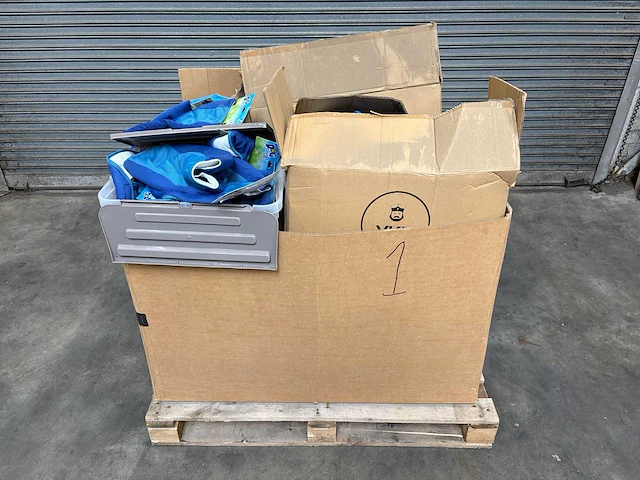 Pallet magazijnopruiming - afbeelding 1 van  4