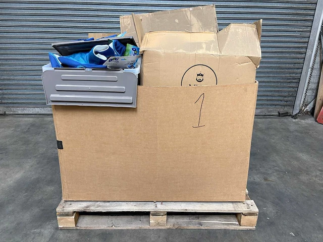 Pallet magazijnopruiming - afbeelding 2 van  4