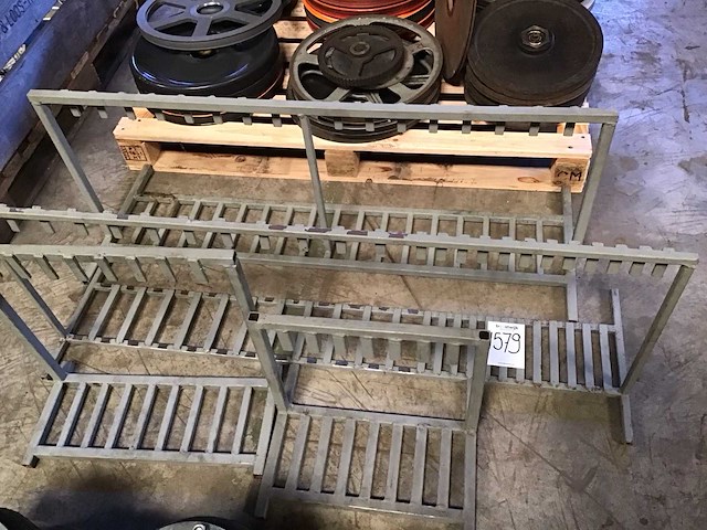 Pallet meswielen inclusief opslagrekken - afbeelding 5 van  5