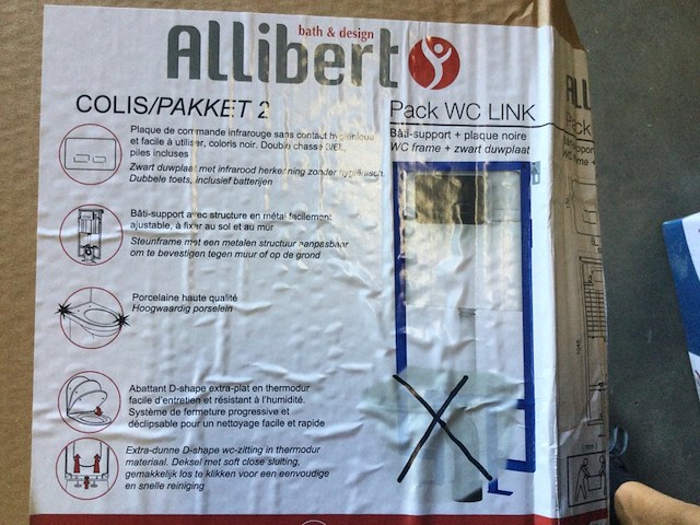 Pallet met 5 wc's frames met zwarte duwplaat allibert - afbeelding 2 van  4