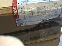 Pallet met 5 wc's frames met zwarte duwplaat allibert - afbeelding 4 van  4