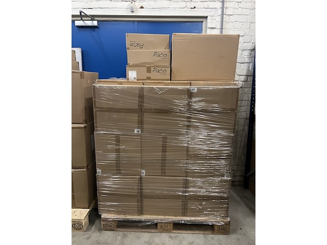 Pallet met 56 stuks design verlichting, paco home - afbeelding 1 van  3