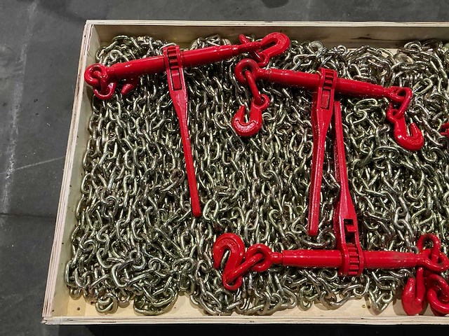 Pallet met 5x ratelspanner en 10x transportketting (2,45 ton) - afbeelding 3 van  4