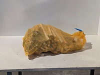 Pallet met aanmaakhout