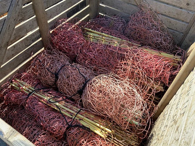 Pallet met afrasteringsnetten en diverse toebehoren (3x) - afbeelding 1 van  9