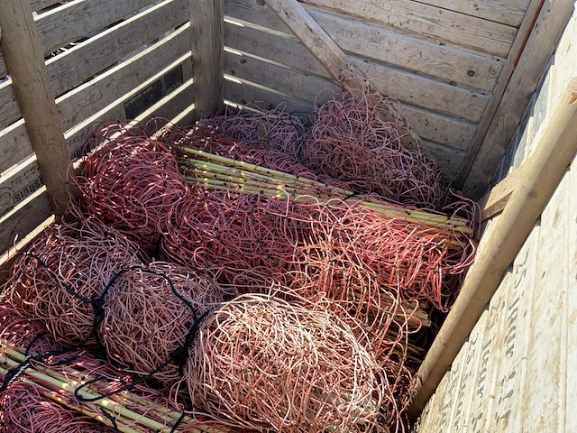 Pallet met afrasteringsnetten en diverse toebehoren (3x) - afbeelding 3 van  9