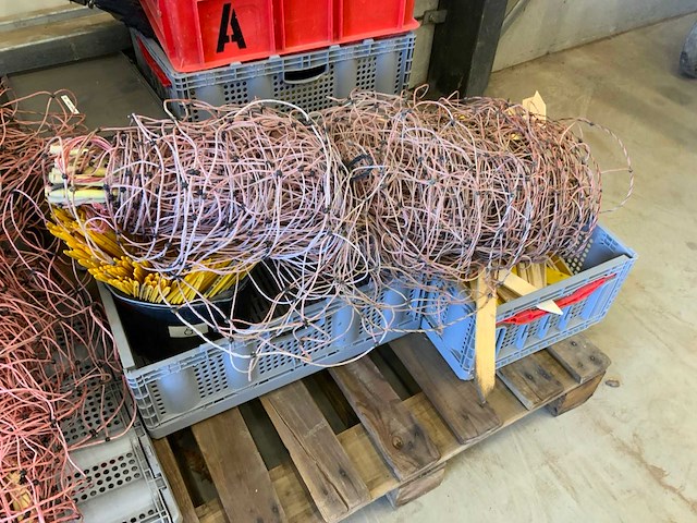 Pallet met afrasteringsnetten en diverse toebehoren (3x) - afbeelding 7 van  9