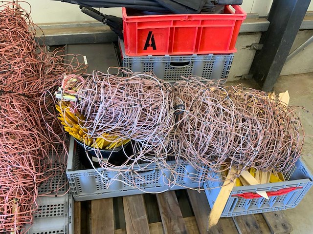 Pallet met afrasteringsnetten en diverse toebehoren (3x) - afbeelding 9 van  9